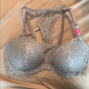 Brand new size 34D Brand Pink bra